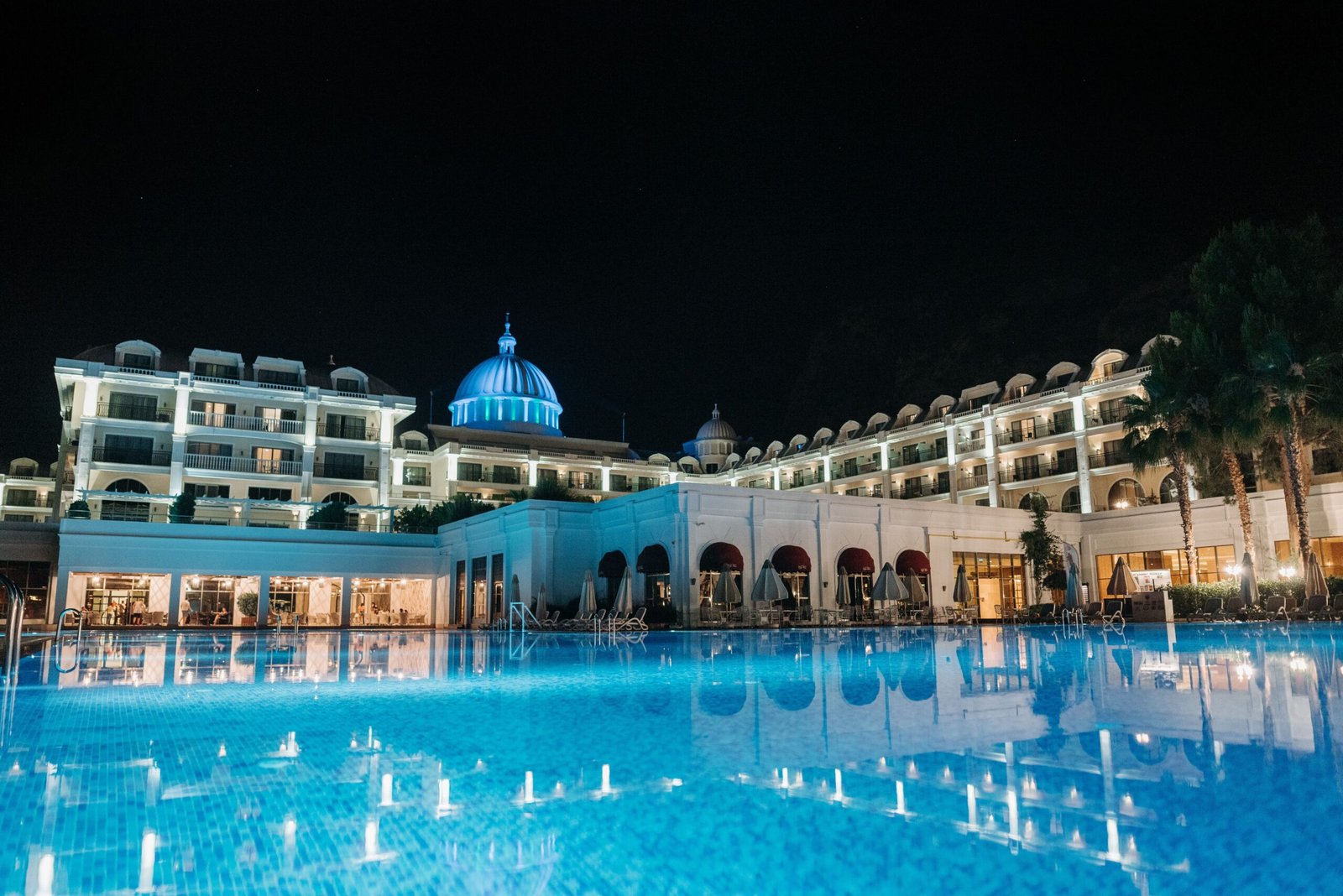Luxury hotel exterior representing hospitality real estate in Jaipur